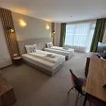 Hotel Mirana Family 3*
