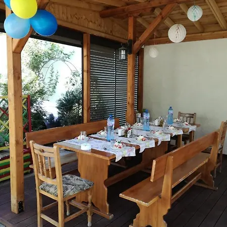 Mirana Family Burgasz