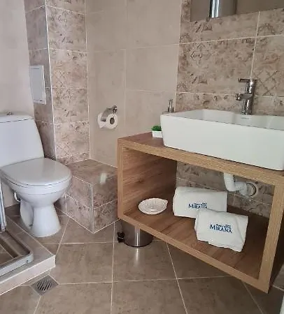 Mirana Family Μπουργκάς