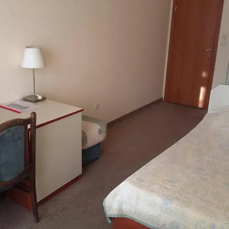 Ξενοδοχείο Mirana Family 3*