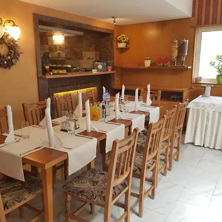 Ξενοδοχείο Mirana Family Μπουργκάς