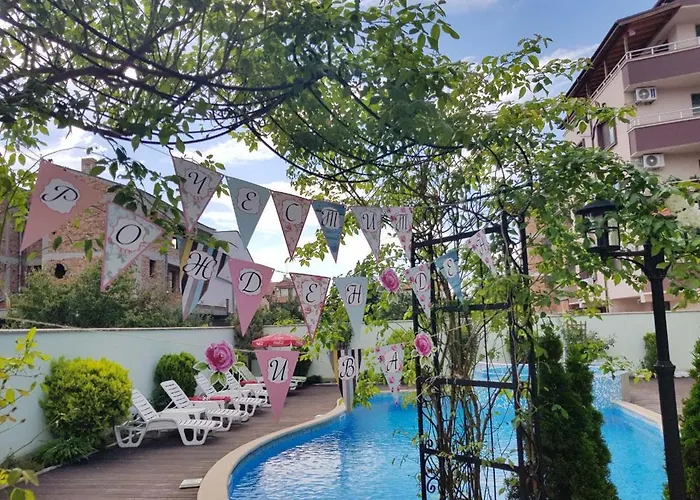 мирана Хотел 3*